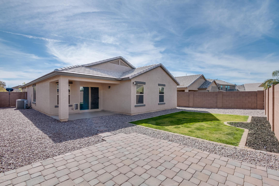 2026 E Lindrick Dr, Gilbert, AZ 85298 photo 13