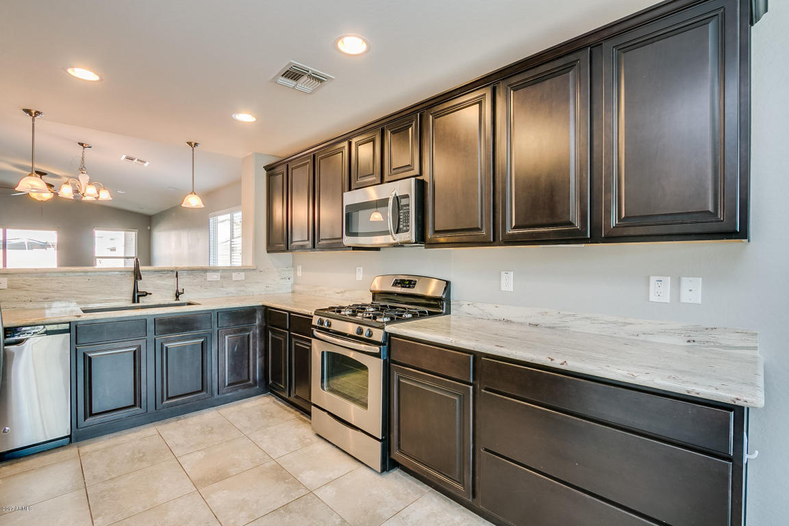 2026 E Lindrick Dr, Gilbert, AZ 85298 photo 3