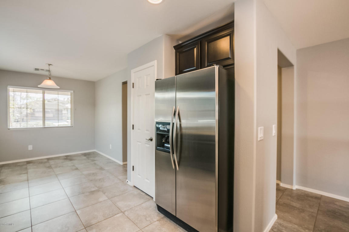 2026 E Lindrick Dr, Gilbert, AZ 85298 photo 4