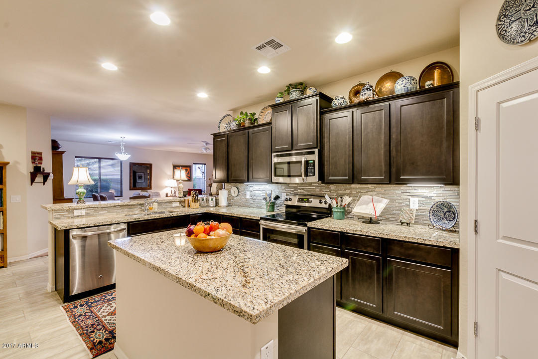 4443 E Angela Dr, Phoenix, AZ 85032 photo 2