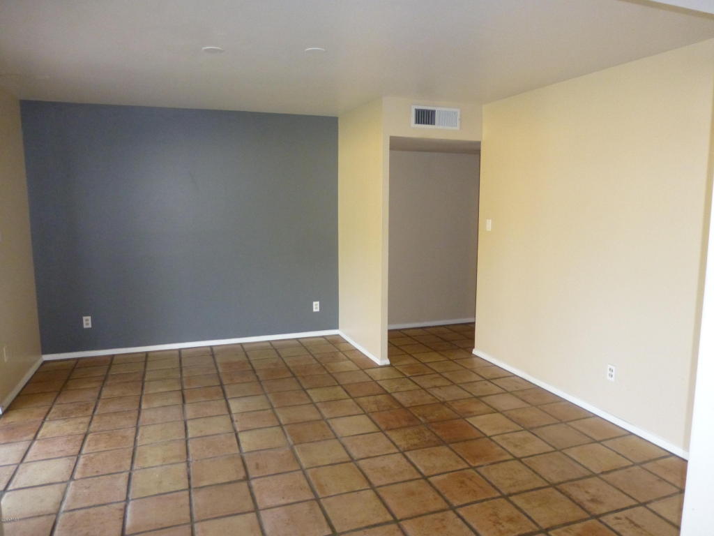 1706 W Mitchell Dr, Phoenix, AZ 85015 photo 4
