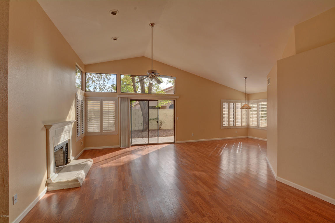 21 E Dawn Dr, Tempe, AZ 85284 photo 2