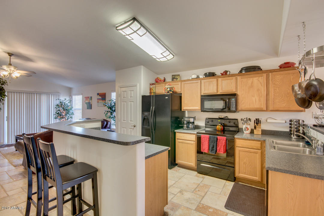 2506 S 66th Dr, Phoenix, AZ 85043 photo 6