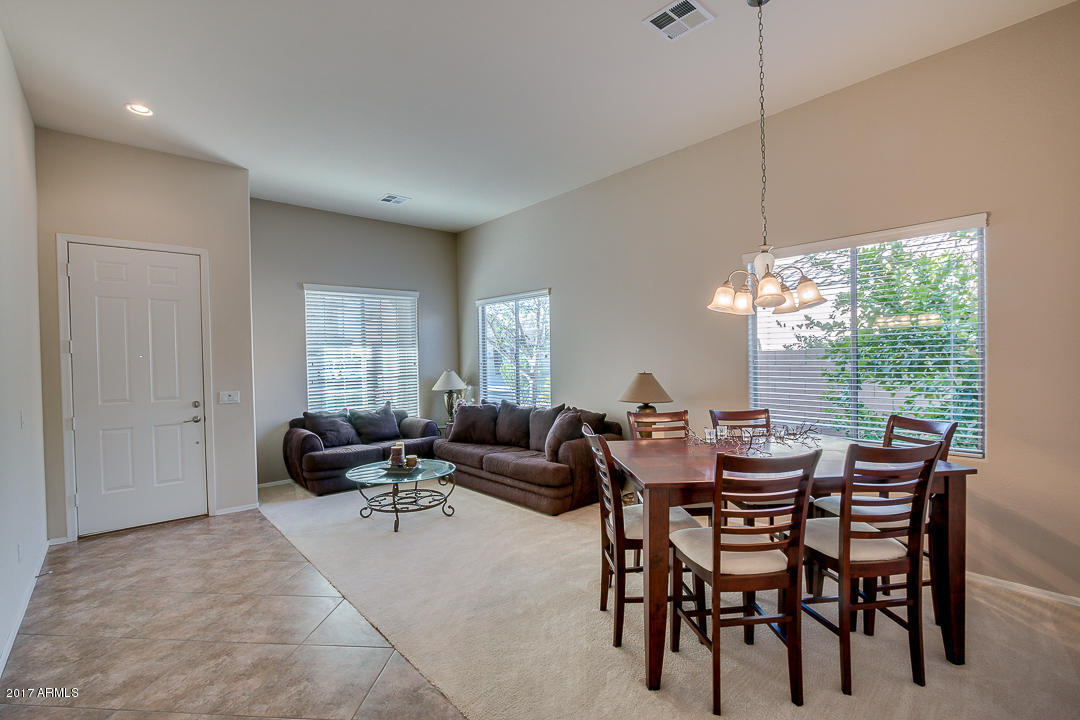 1440 E Clark Dr, Gilbert, AZ 85297 photo 4