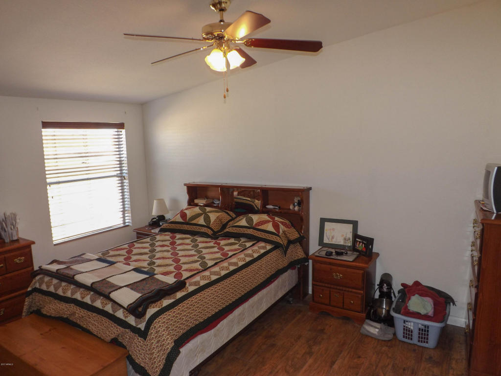 2517 W Smoketree St, Apache Junction, AZ 85120 photo 4