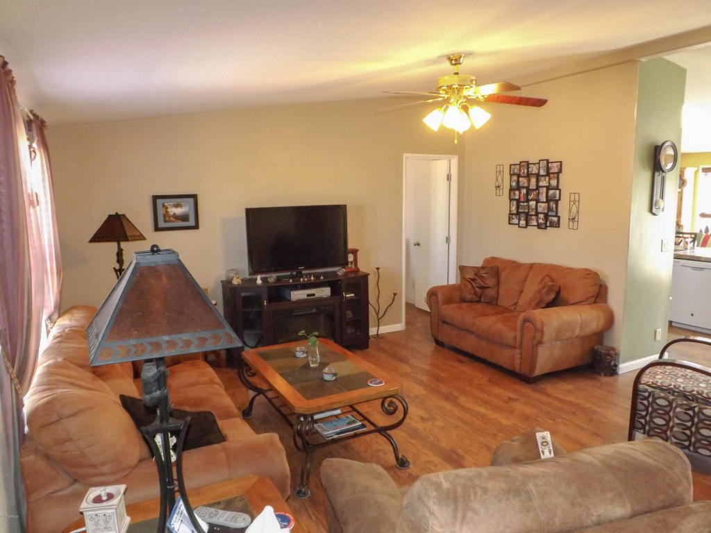 2517 W Smoketree St, Apache Junction, AZ 85120 photo 1