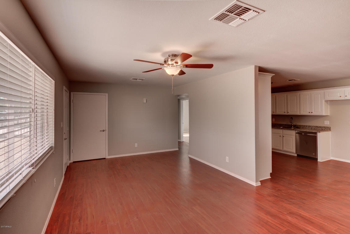 594 S Palo Verde Dr, Apache Junction, AZ 85120 photo 4