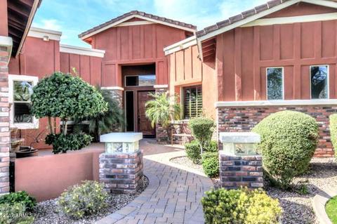 142 S Prairie Rd, Gilbert, AZ 85296 photo 2