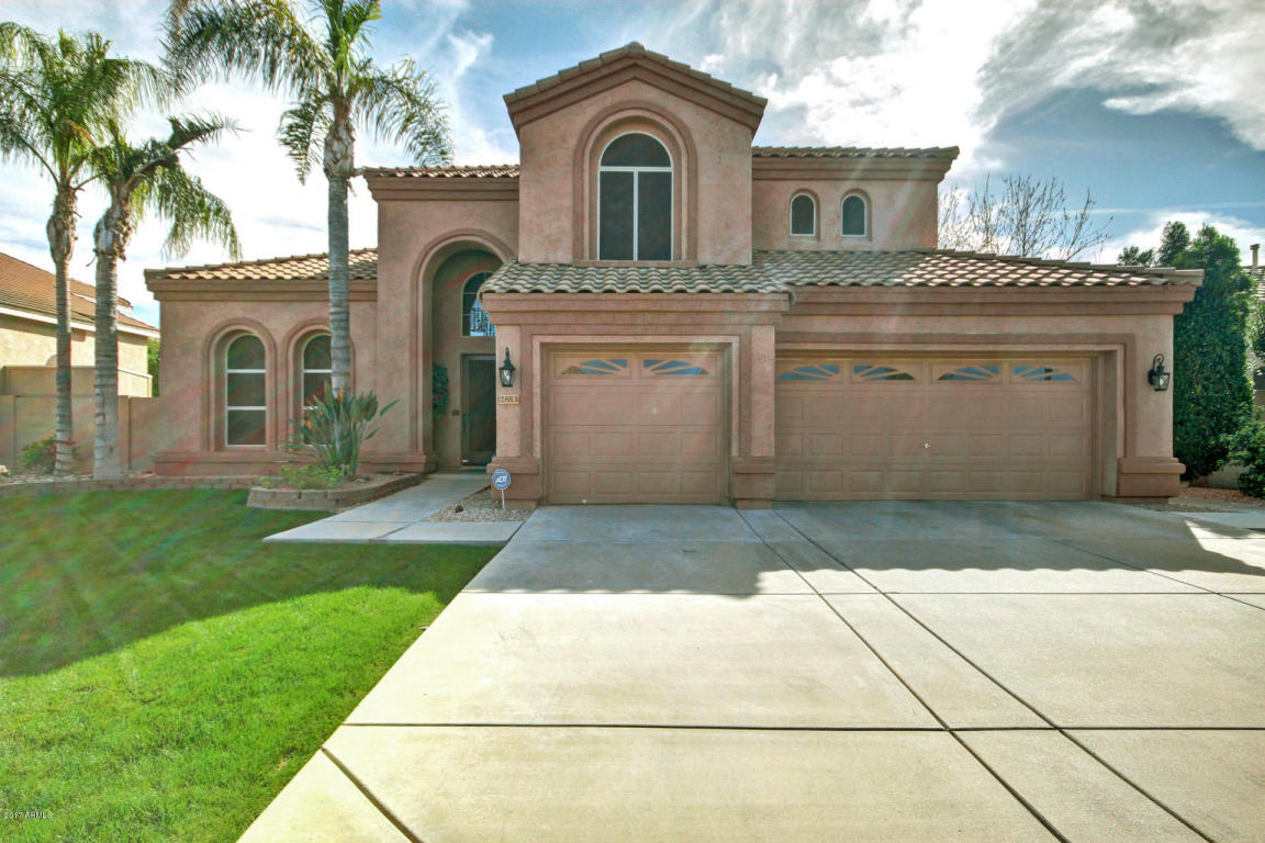2883 E Millbrae Ln, Gilbert, AZ 85234 photo 2