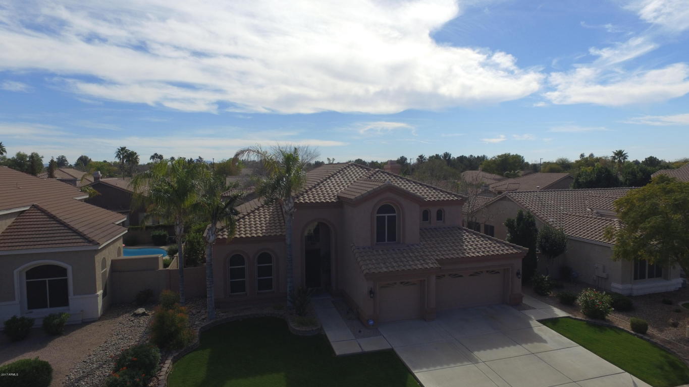 2883 E Millbrae Ln, Gilbert, AZ 85234 photo 1