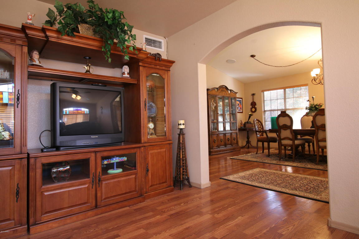 2102 E Rawhide St, Gilbert, AZ 85296 photo 9