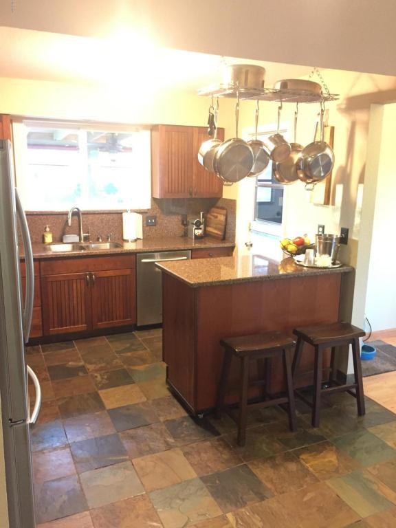 3930 E Becker Ln, Phoenix, AZ 85028 photo 8