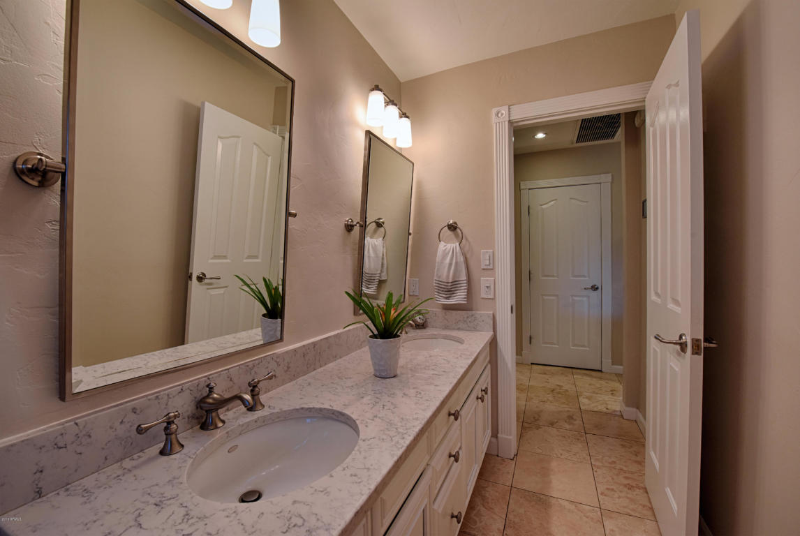 3417 E Highland Ave, Phoenix, AZ 85018 photo 17
