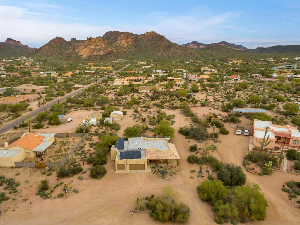 454 E Canyon St, Apache Junction, AZ 85119 photo 2