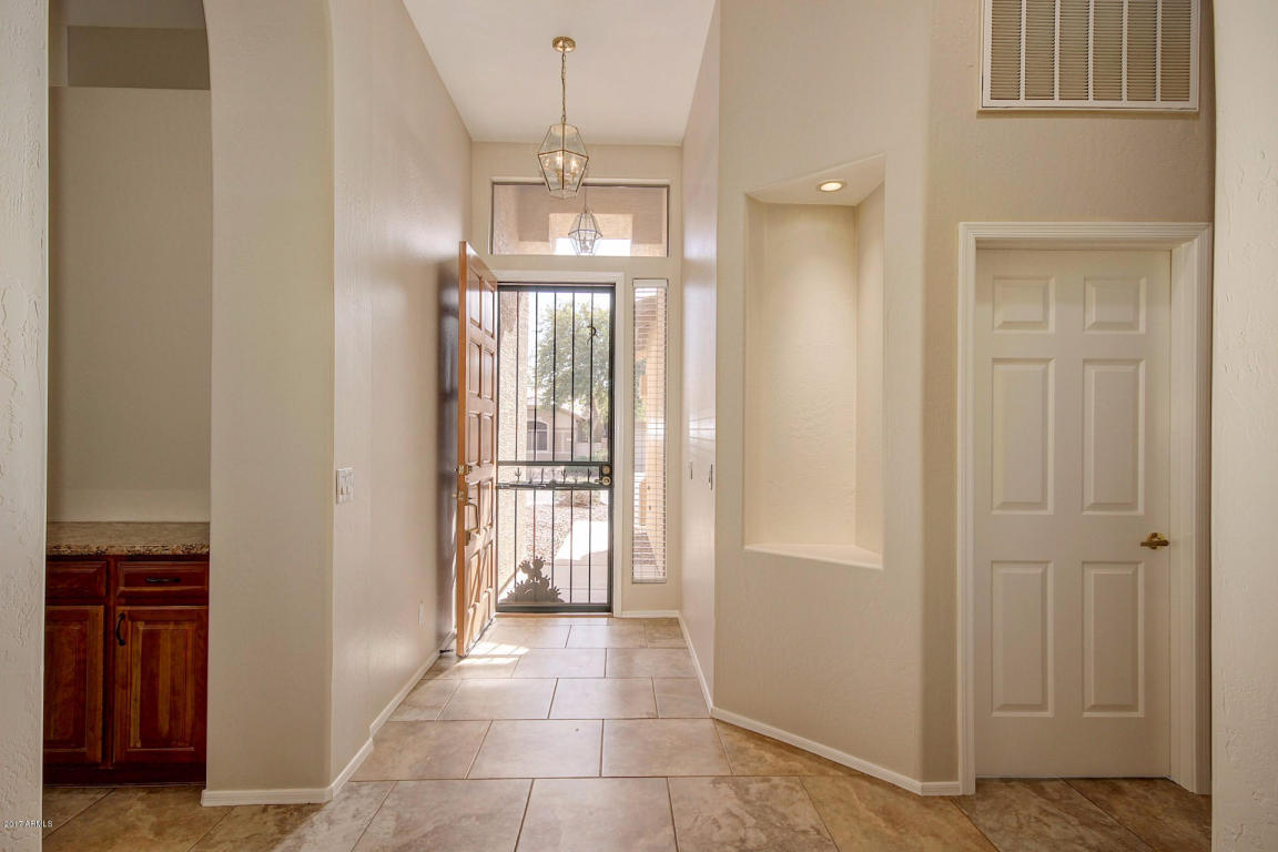 1874 E Pinto Dr, Gilbert, AZ 85296 photo 5