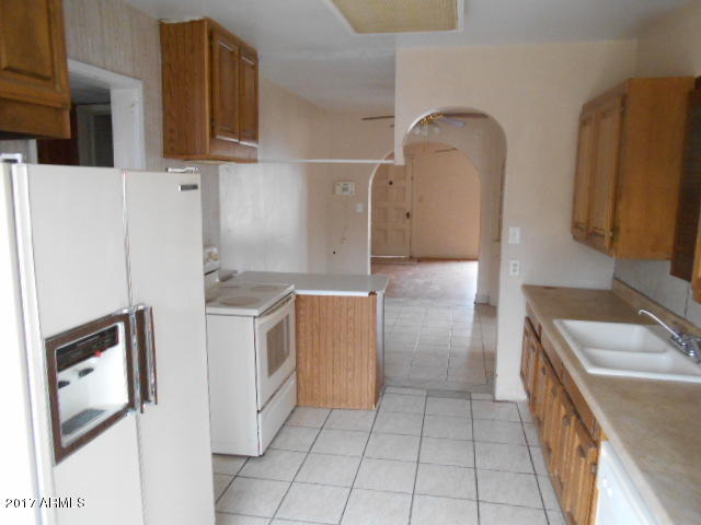 303 E Carter Rd, Phoenix, AZ 85042 photo 8