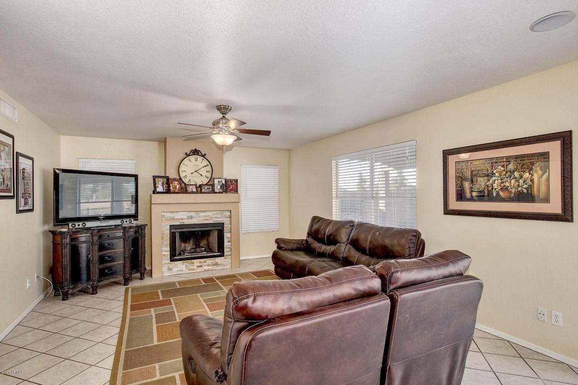 1544 E Cheyenne St, Gilbert, AZ 85296 photo 4
