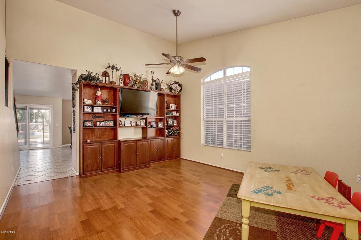 1544 E Cheyenne St, Gilbert, AZ 85296 photo 3