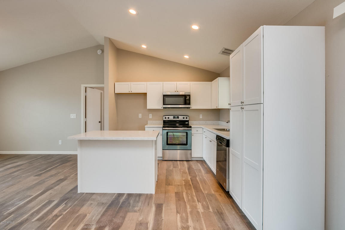 9458 E Flanders Rd, Mesa, AZ 85207 photo 3