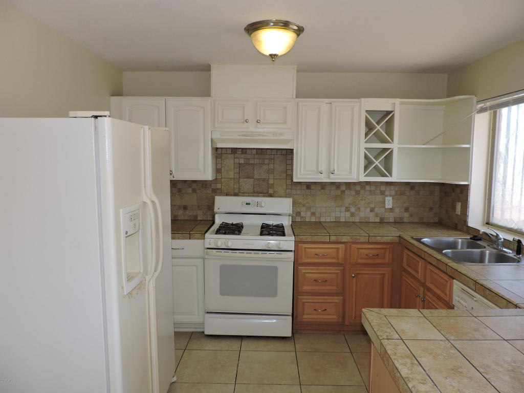 3035 N 87th Dr, Phoenix, AZ 85037 photo 4
