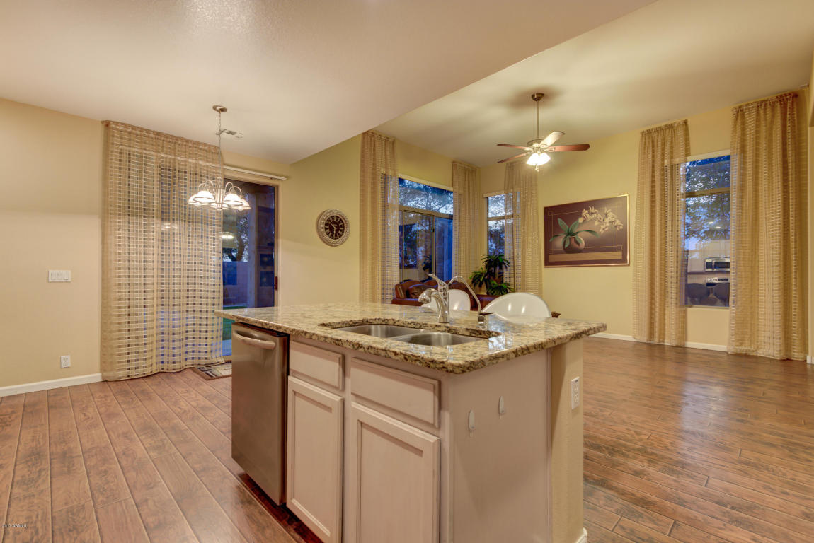 1655 E Washington Ct, Gilbert, AZ 85234 photo 9