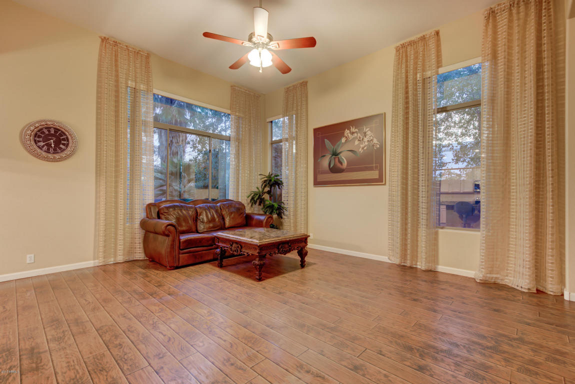 1655 E Washington Ct, Gilbert, AZ 85234 photo 11