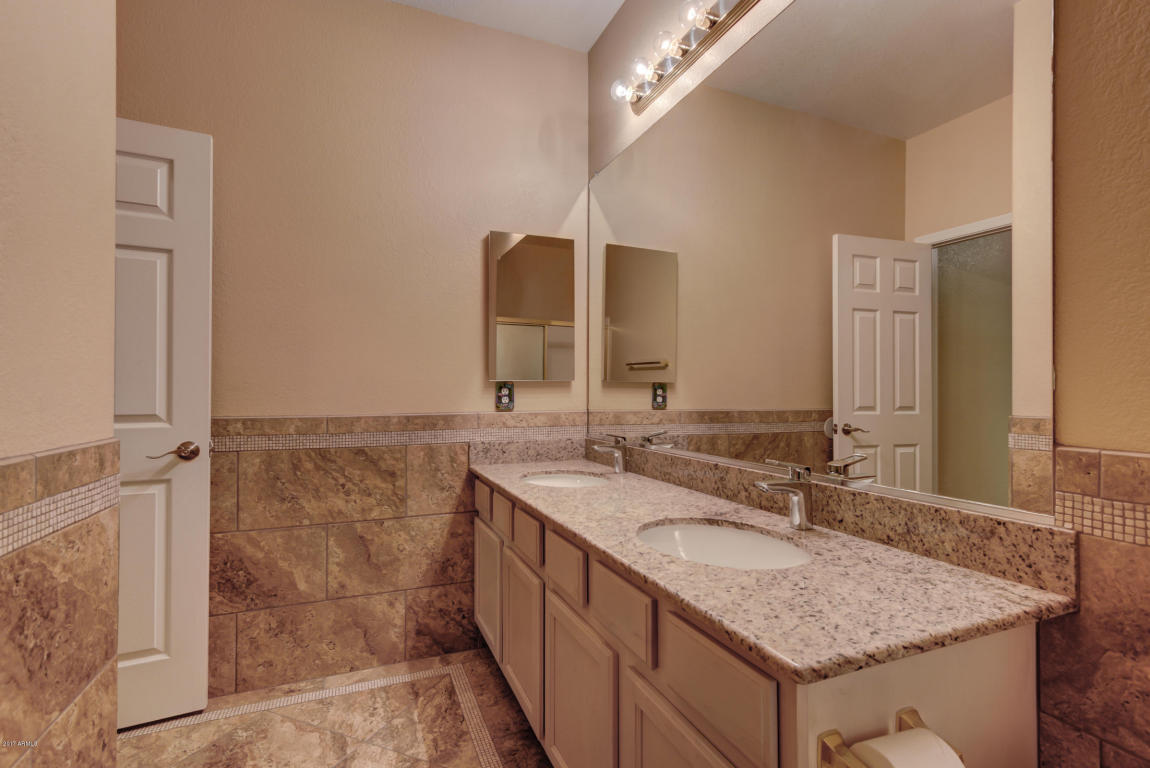 1655 E Washington Ct, Gilbert, AZ 85234 photo 39