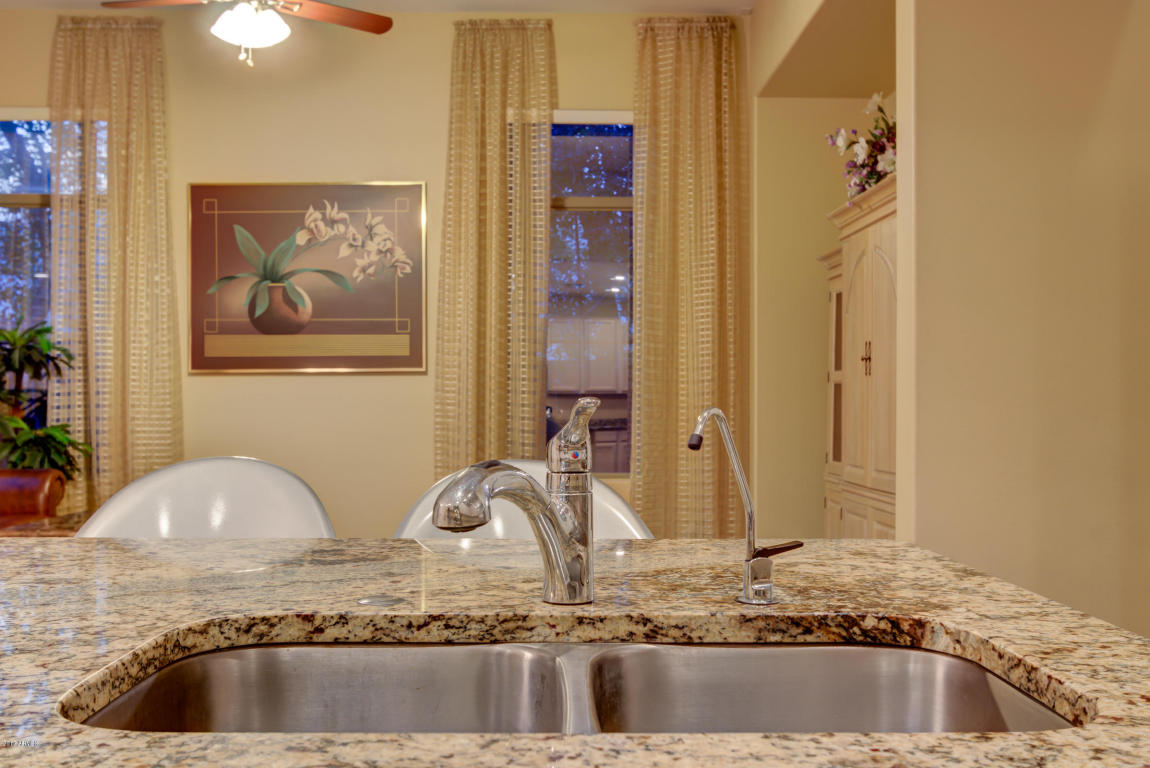 1655 E Washington Ct, Gilbert, AZ 85234 photo 17