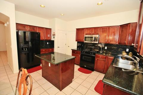 1373 E Geronimo St, Chandler, AZ 85225 photo 4