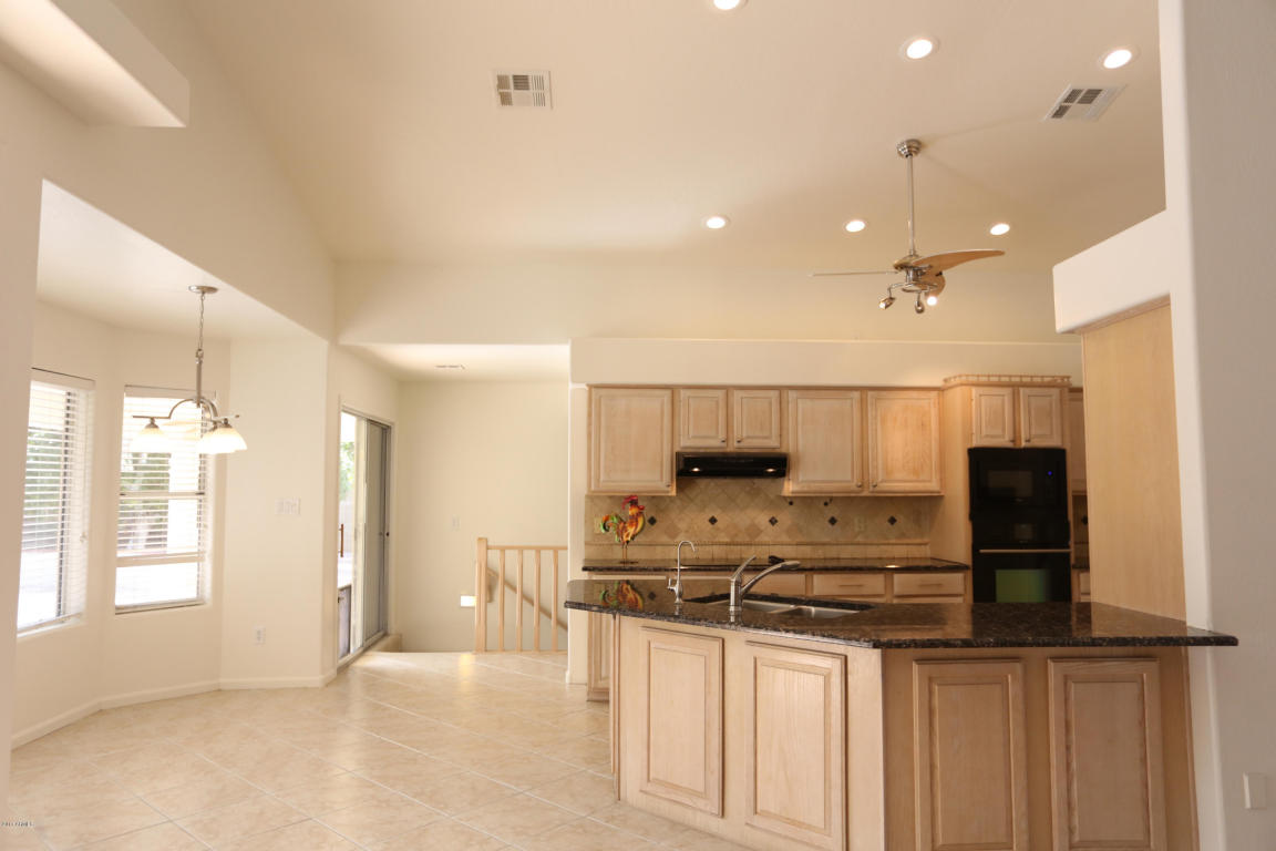 4437 Encanto Cir, Mesa, AZ 85205 photo 10