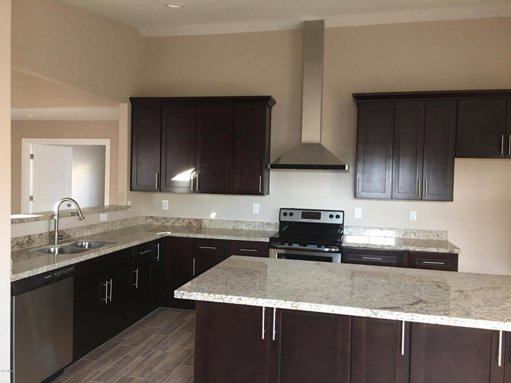2540 E Pueblo Ave, Phoenix, AZ 85040 photo 7