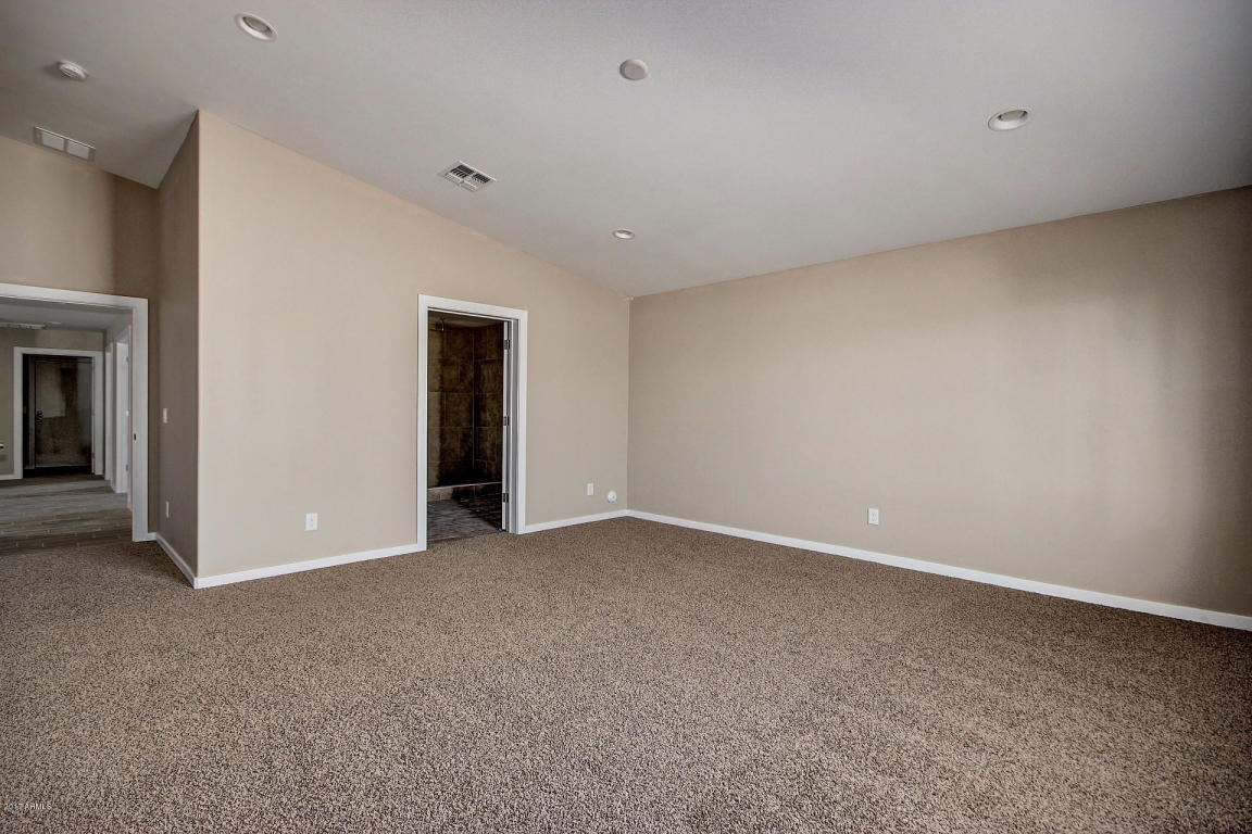 2540 E Pueblo Ave, Phoenix, AZ 85040 photo 15