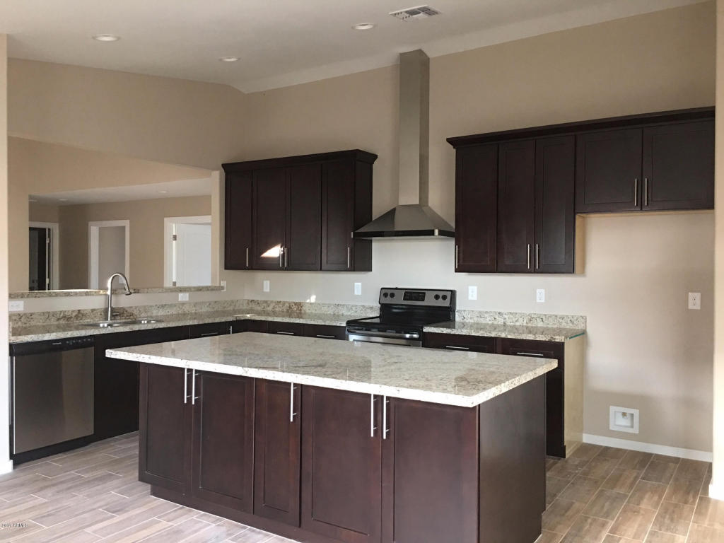 2540 E Pueblo Ave, Phoenix, AZ 85040 photo 5