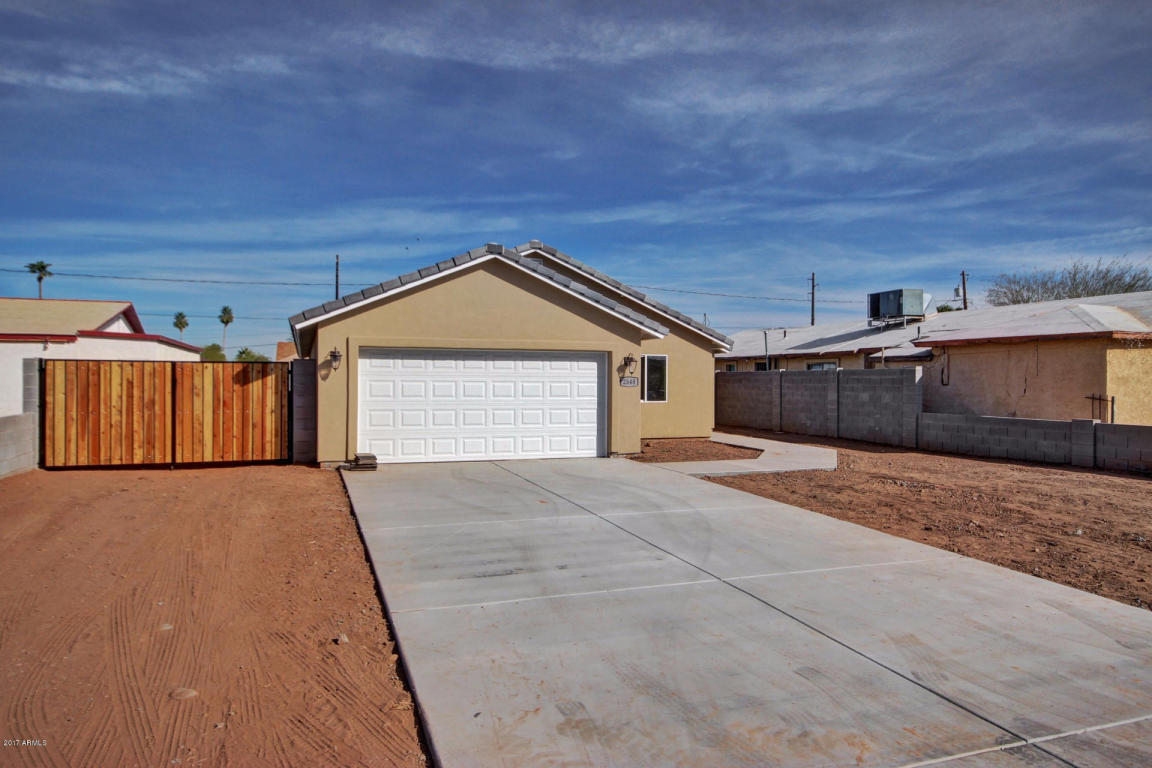 2540 E Pueblo Ave, Phoenix, AZ 85040 photo 1