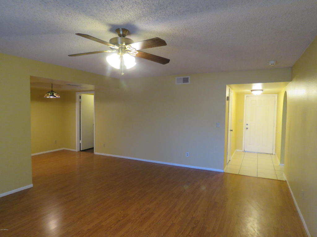 526 W Harvard Dr, Tempe, AZ 85283 photo 4