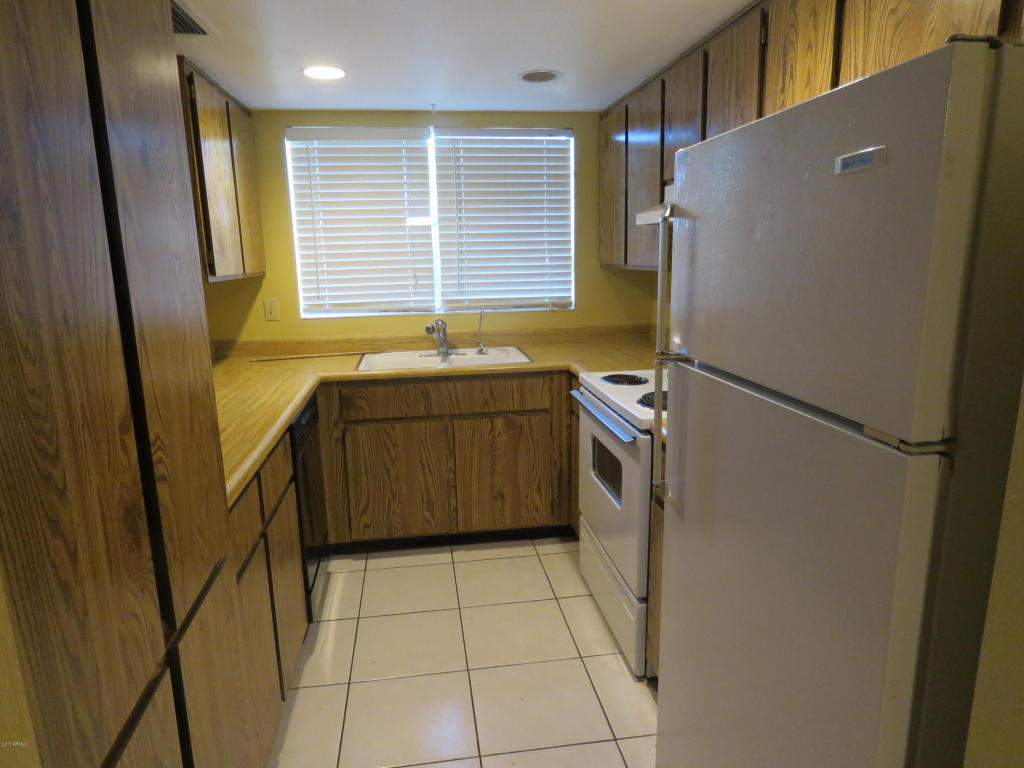 526 W Harvard Dr, Tempe, AZ 85283 photo 9