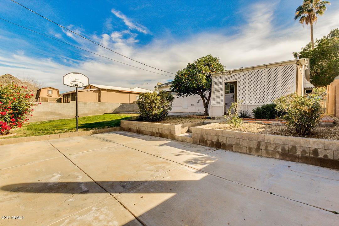 1124 E Orchid Ln, Phoenix, AZ 85020 photo 23
