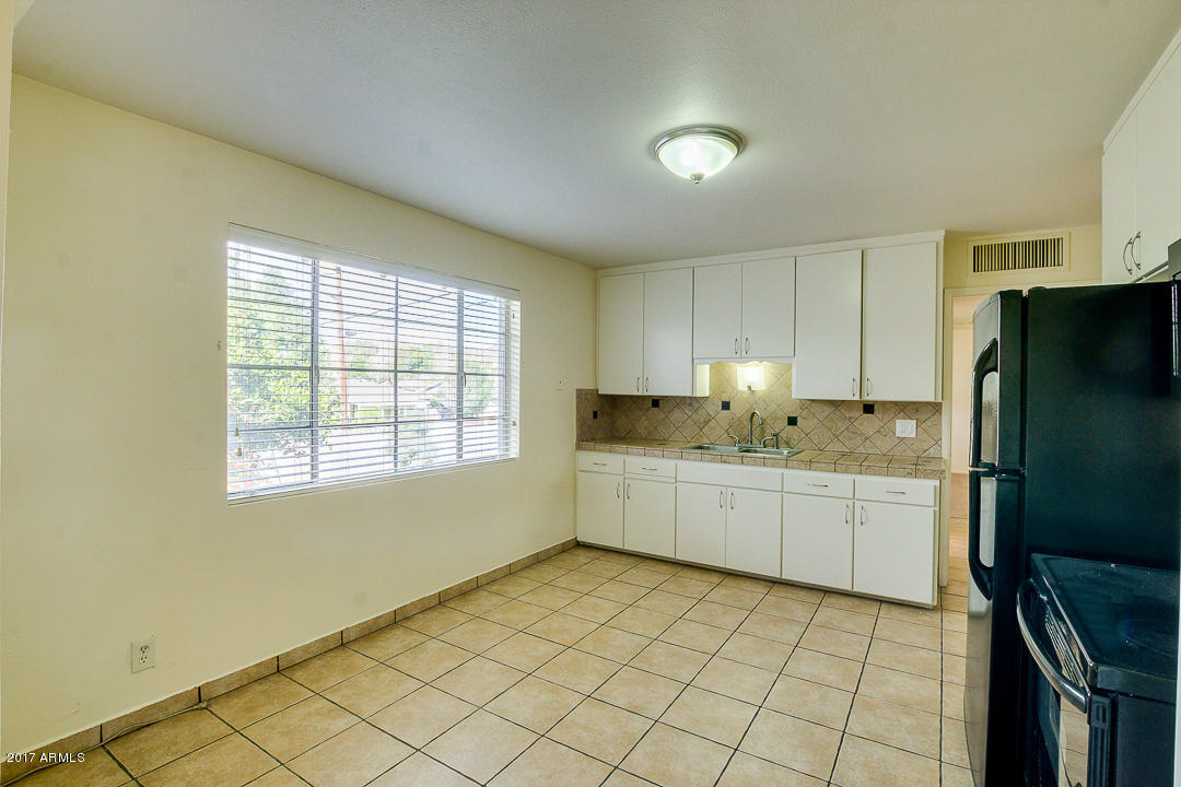 1124 E Orchid Ln, Phoenix, AZ 85020 photo 8