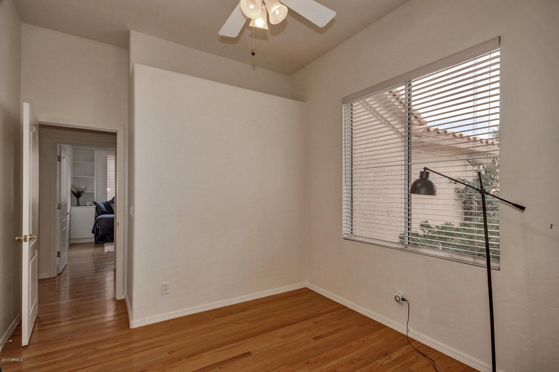 573 E Maria Ln, Tempe, AZ 85284 photo 9