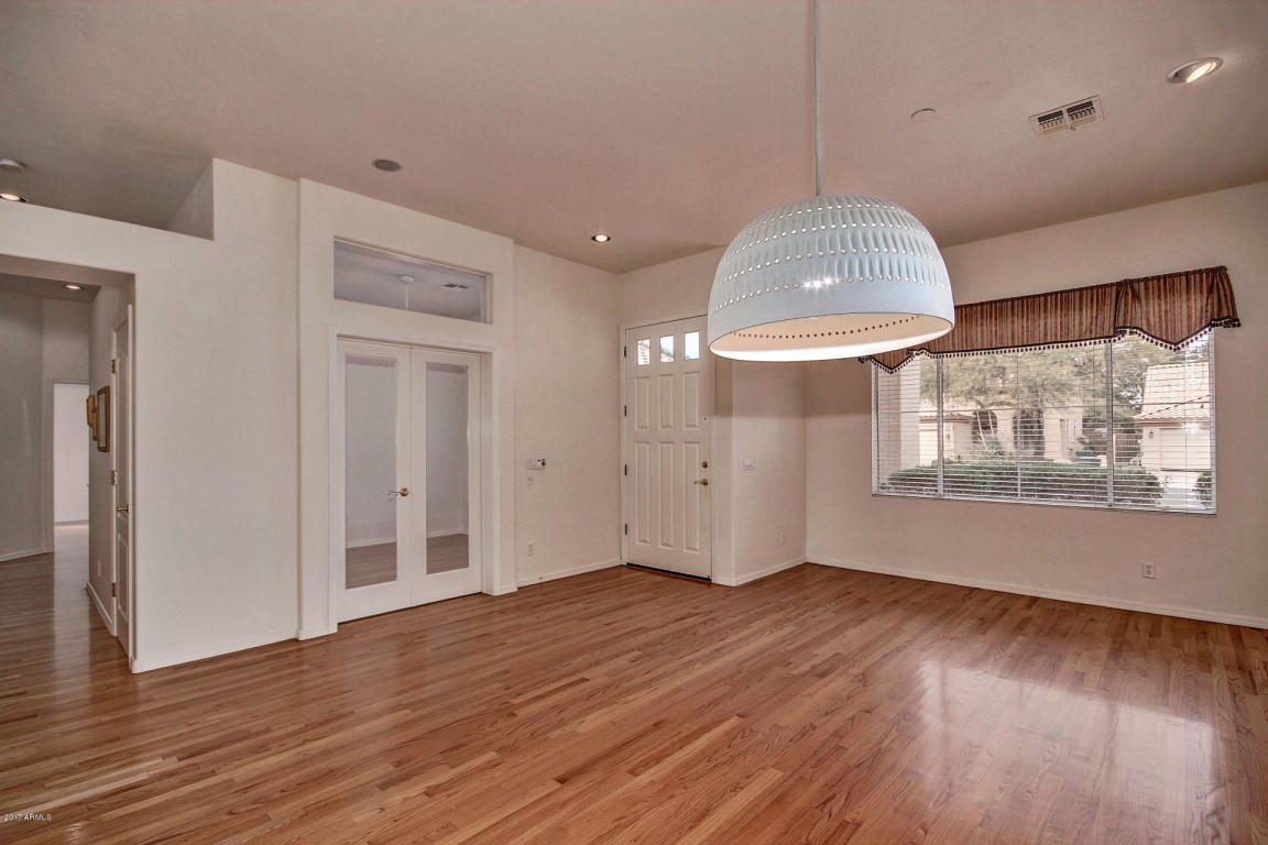 573 E Maria Ln, Tempe, AZ 85284 photo 7