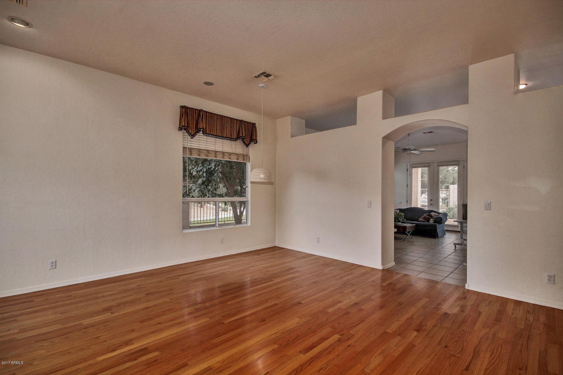 573 E Maria Ln, Tempe, AZ 85284 photo 5