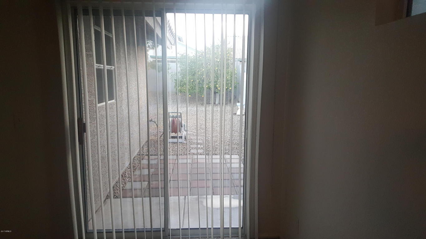 3048 E Wahalla Ln, Phoenix, AZ 85050 photo 8