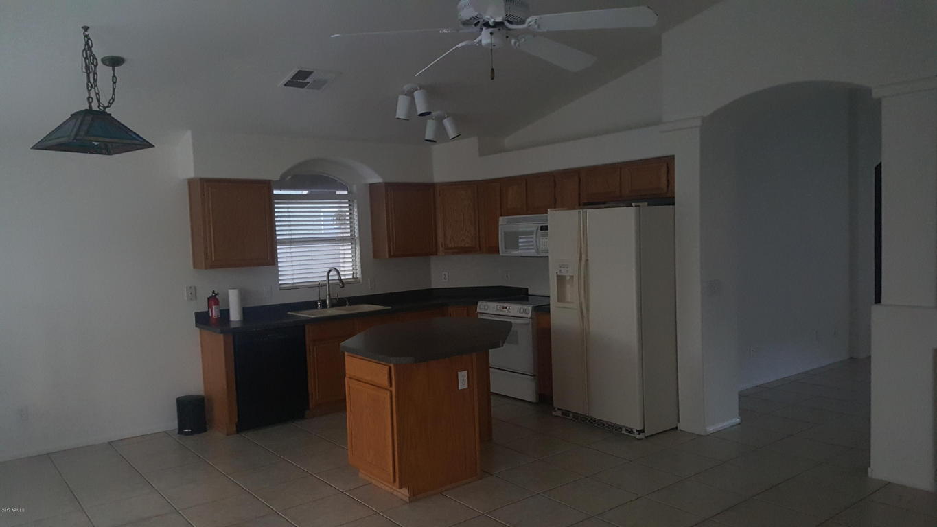 3048 E Wahalla Ln, Phoenix, AZ 85050 photo 11