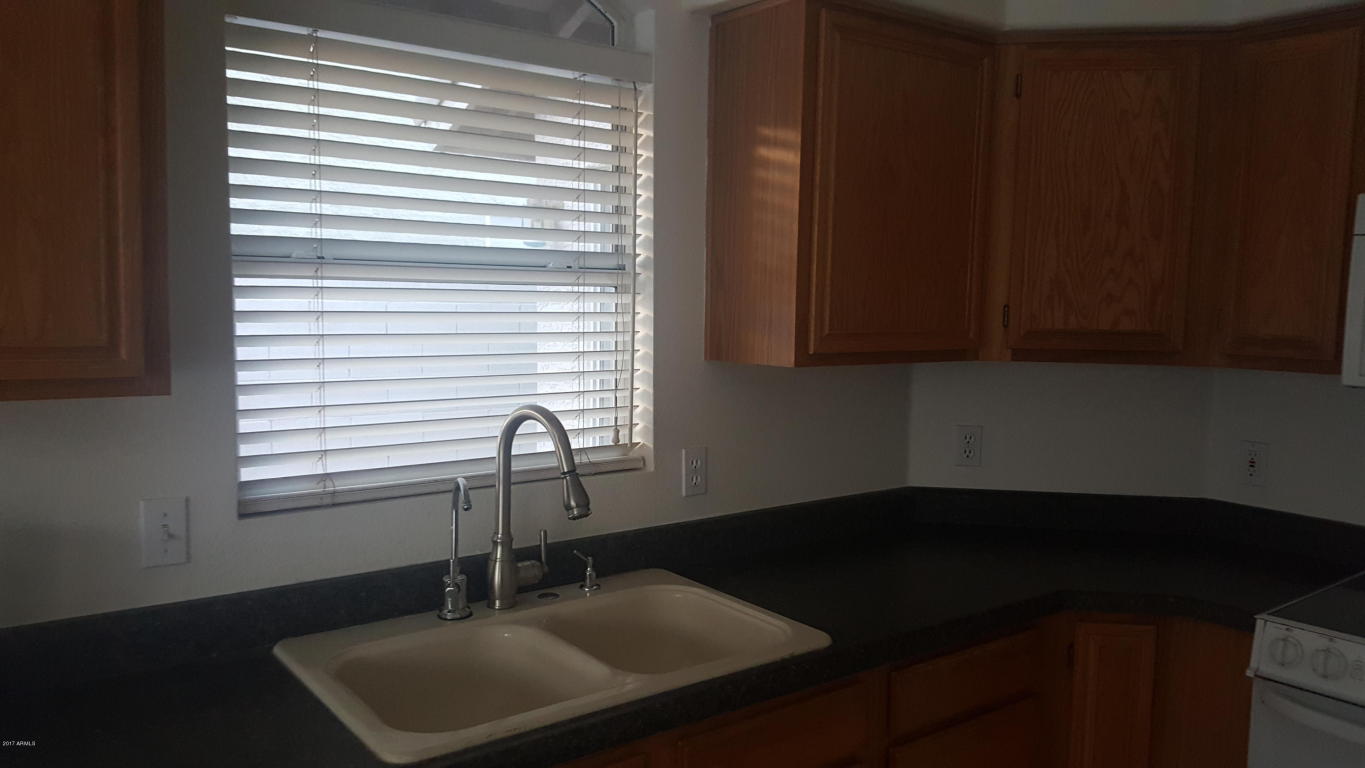 3048 E Wahalla Ln, Phoenix, AZ 85050 photo 10