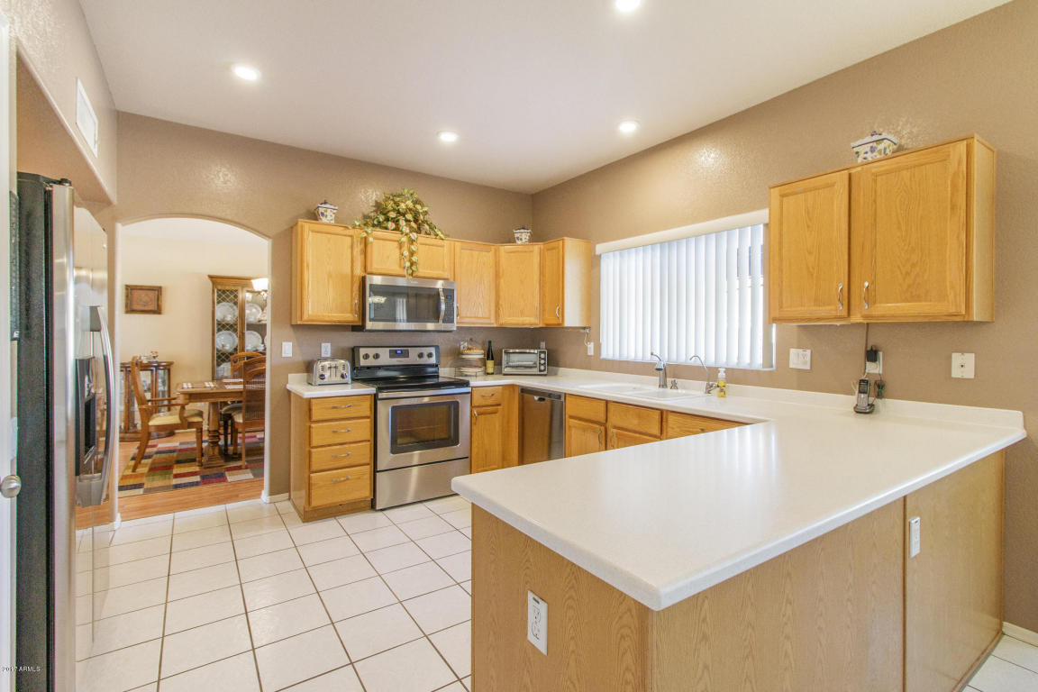 736 N Pebble St, Gilbert, AZ 85234 photo 7