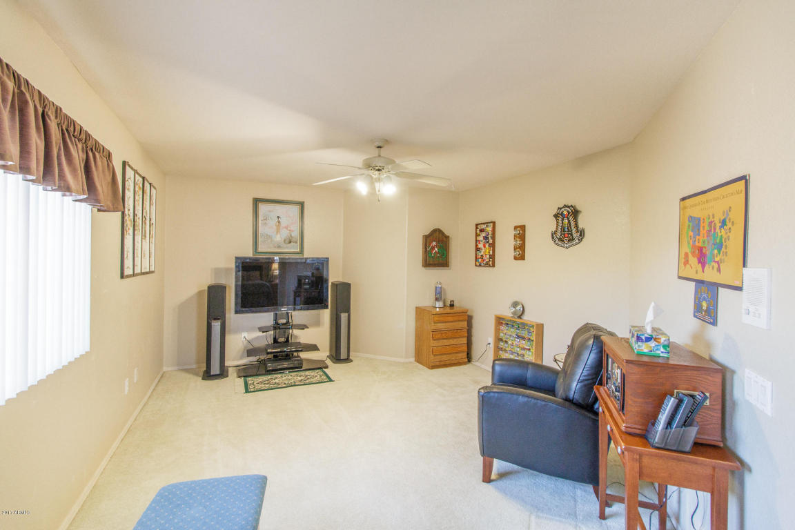 736 N Pebble St, Gilbert, AZ 85234 photo 18