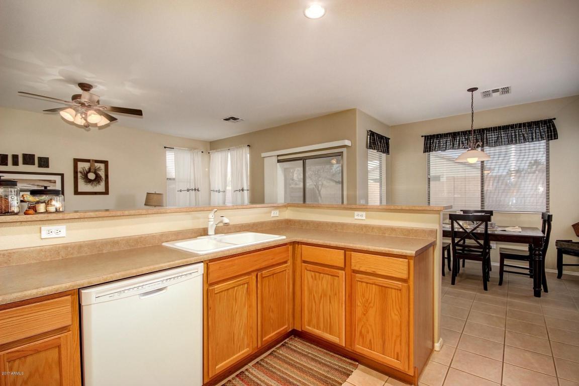 4190 E Seasons Cir, Gilbert, AZ 85297 photo 6