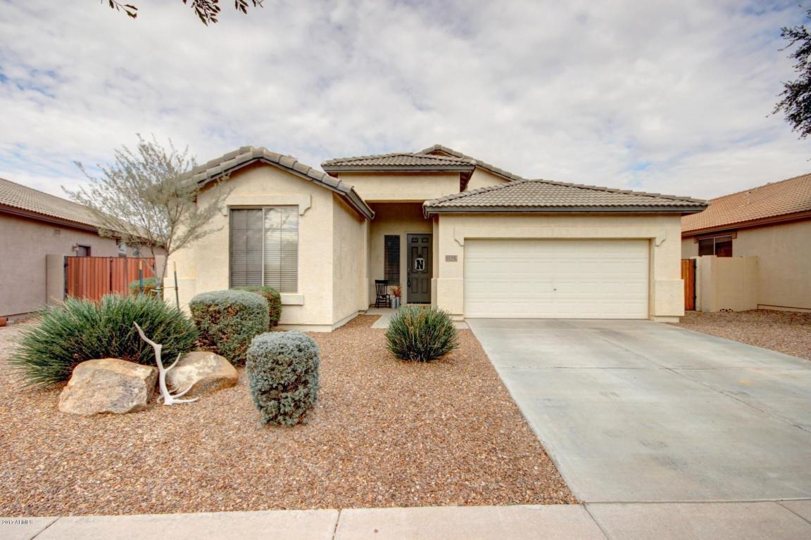 4190 E Seasons Cir, Gilbert, AZ 85297 photo 1