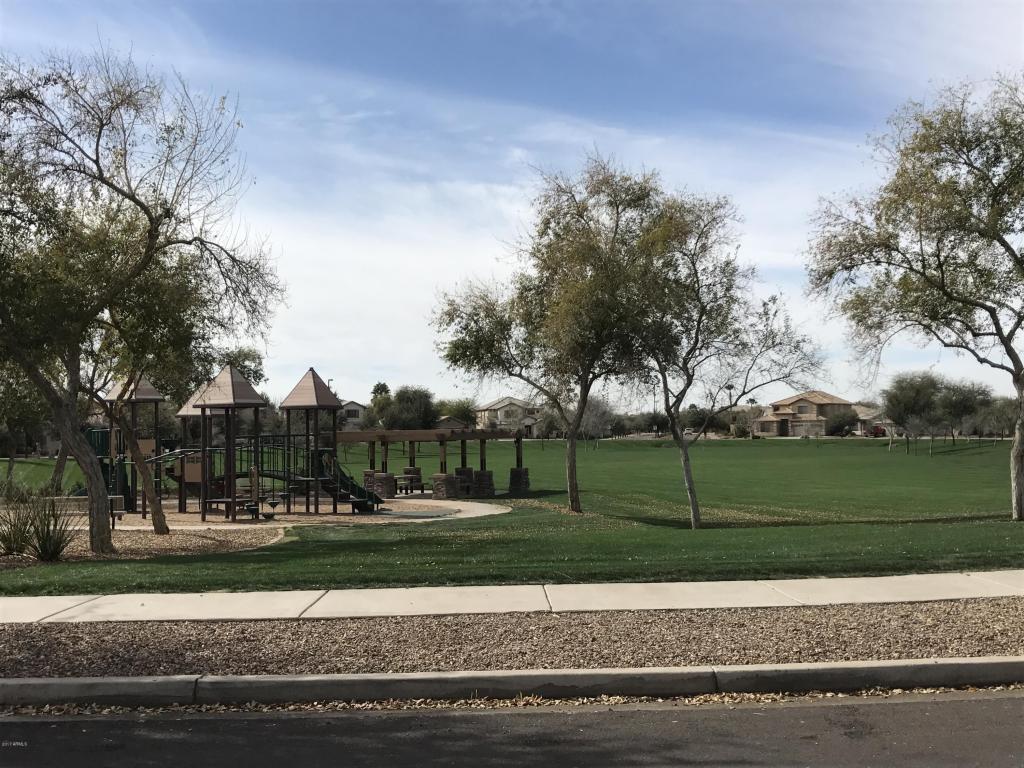 4190 E Seasons Cir, Gilbert, AZ 85297 photo 29
