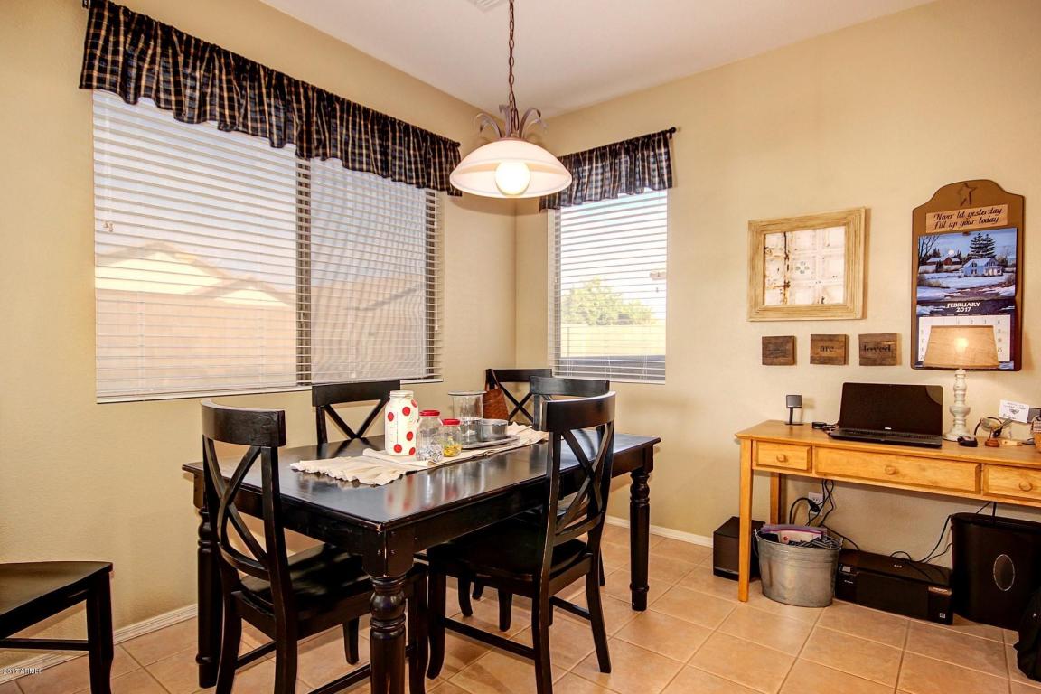 4190 E Seasons Cir, Gilbert, AZ 85297 photo 9